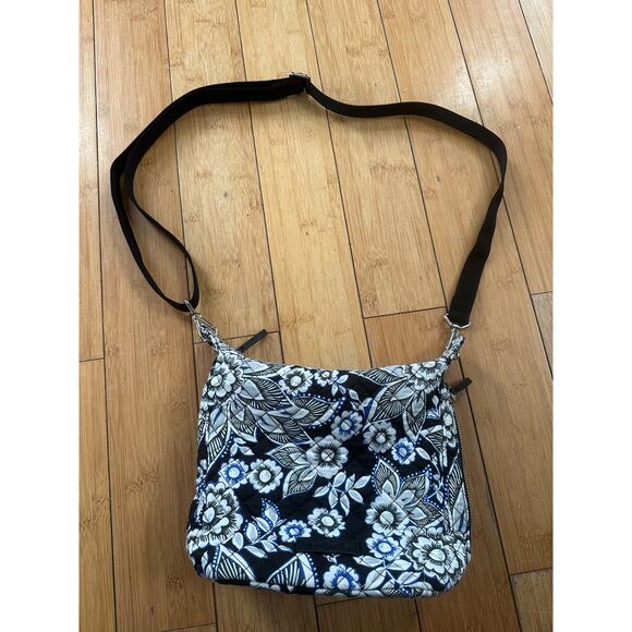 Vera Bradley Carson Hobo Purse in Snow Lotus - Picture 3 of 8